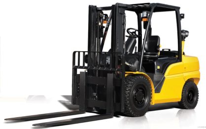 Diesel forklift rental Dubai for outdoor construction and heavy loads